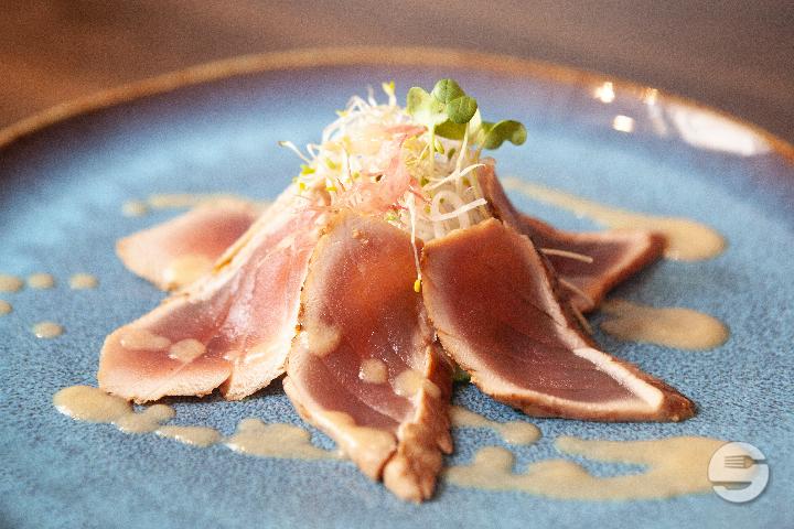 Tuna Tataki (starter) - Barfüsser Sushi Bar