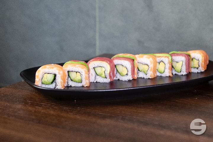 Rainbow Roll I 8 Pcs. - Barfüsser Sushi Bar