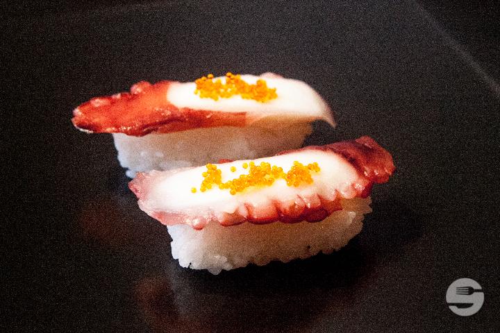 Nigiri Tako 2 Pcs. - Barfüsser Sushi Bar