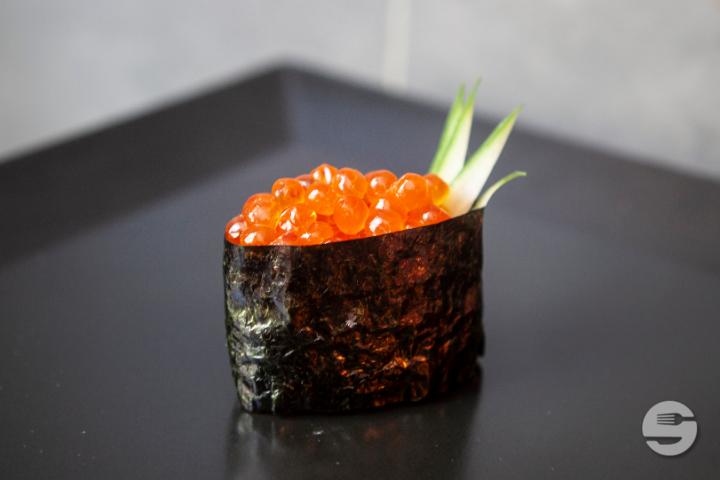 Gunkan Ikura 1 Pcs. - Barfüsser Sushi Bar