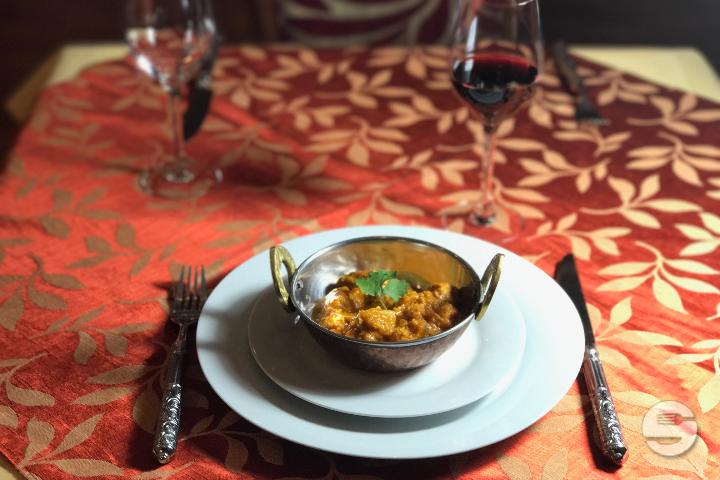 15 Chicken Korma - Devis Restaurant *