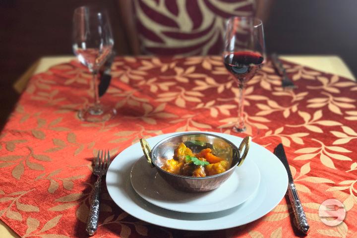25 Vegetable Korma - Devis Restaurant *