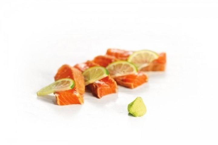 Snacked Salmon Sashimi - Sushitime