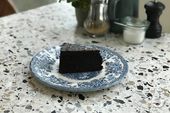 Chocolate Cake - Granola