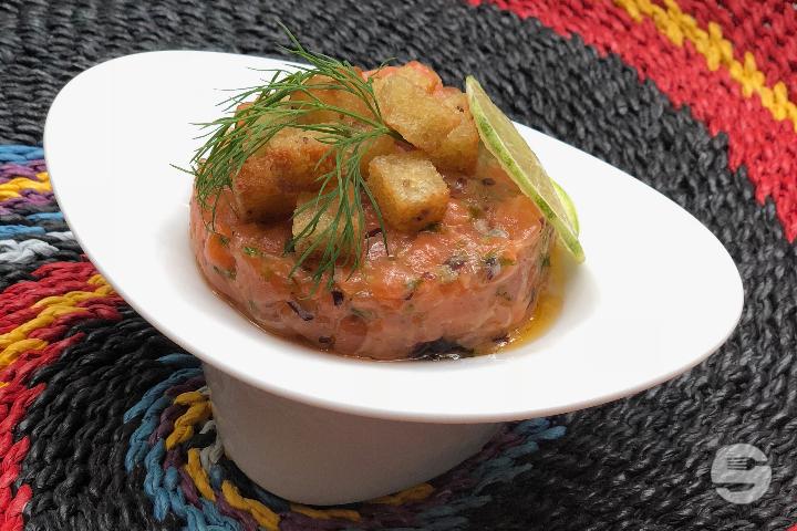 Tartare de saumon aux algues - Nouri
