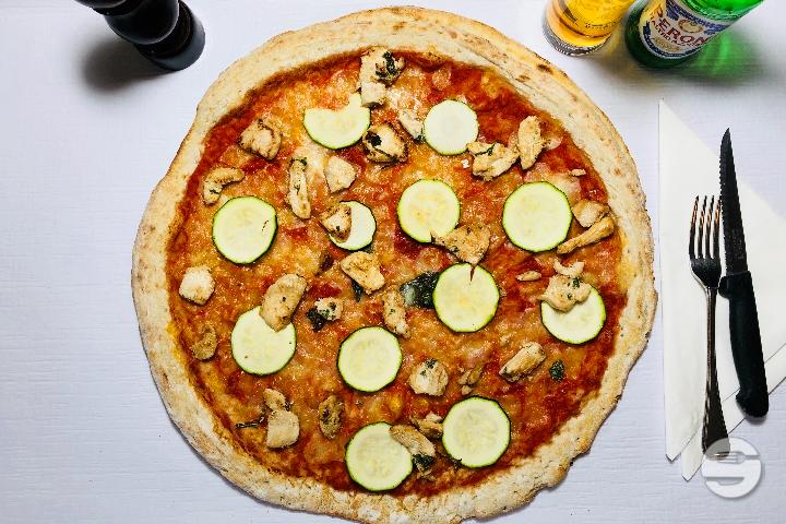 Pizza Snackchat XXL - Ristorante Pizzeria Bella Donna
