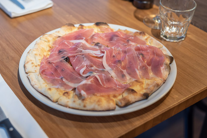 Focaccia al Prosciutto di San Daniele DOP - Pizzeria Ristorante Molino La Praille