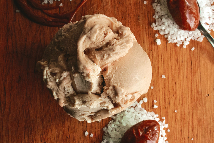 Salted butter and Caramel Ice Cream - Manu Gelato