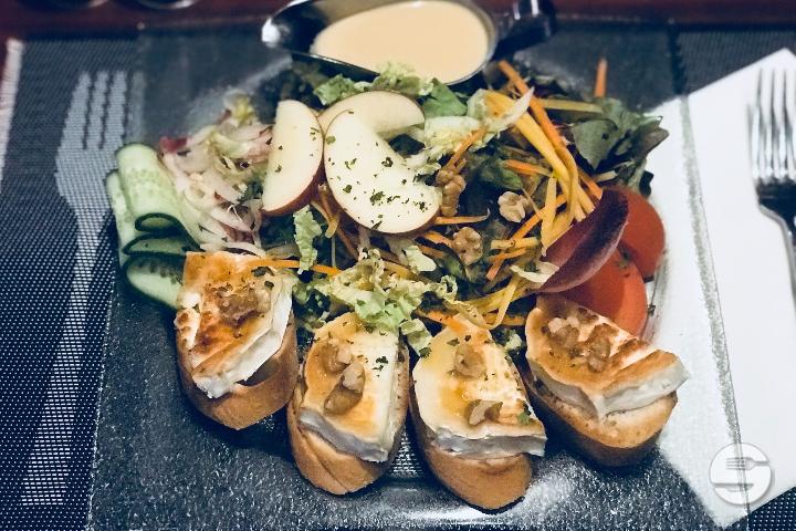 Salade Chèvre Chaud - Happy Days Burgers