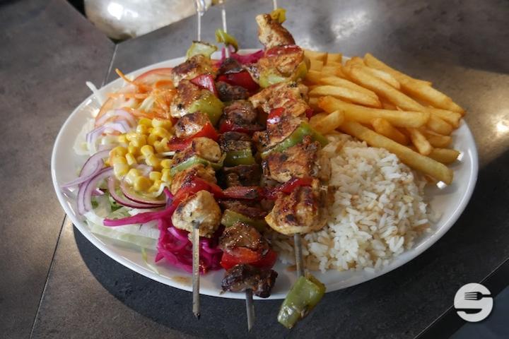Assiette Brochette Poulet - Le Mondial Kebab