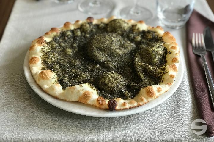 Zaatar and olive oil - Yo'Mo Lounge