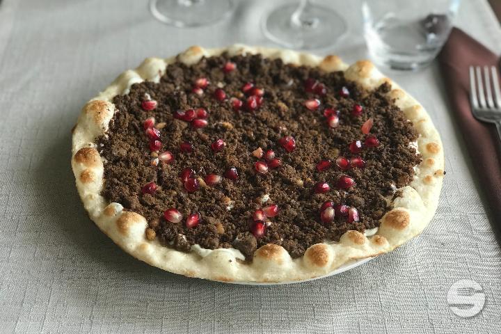 Lahma bil Ajin beef and pomegranates - Yo'Mo Lounge