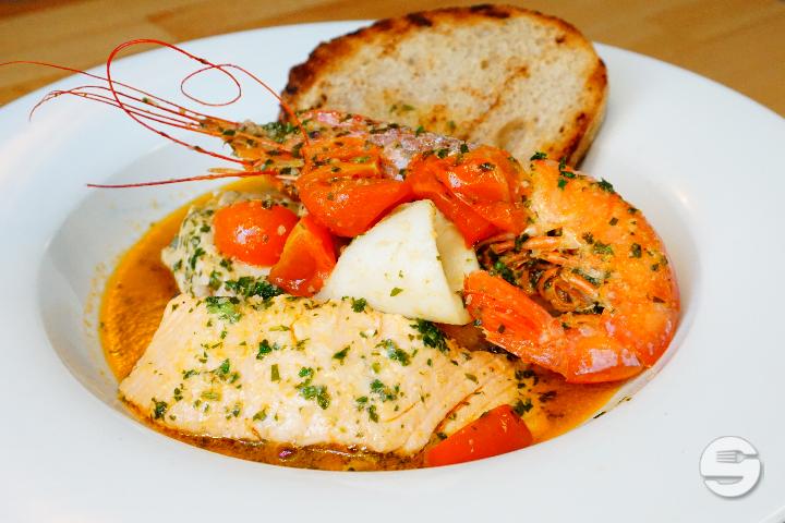 Zuppa di pesce alla San Faso - 4 Leoni Siracusa