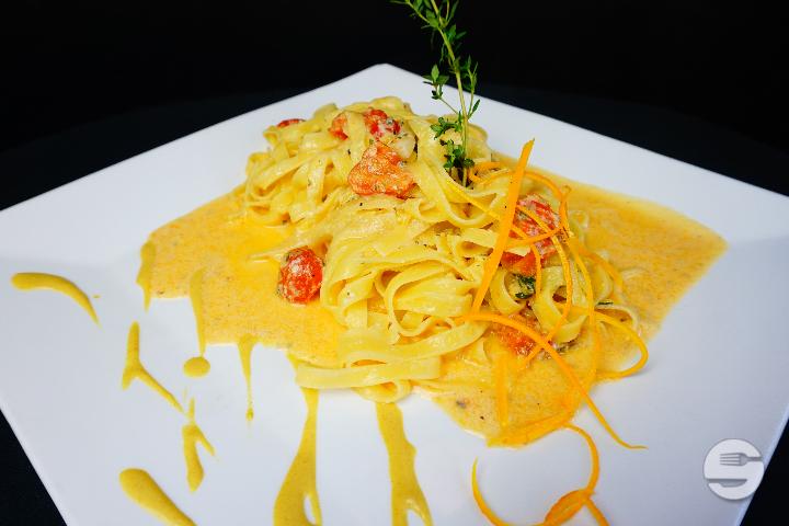 Tagliatelle Limone e Mascarpone - Roter Stein