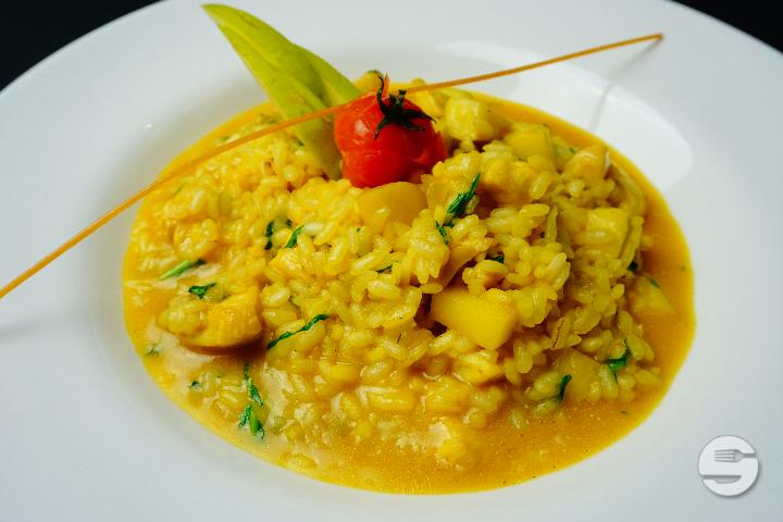 Risotto Zafferano e Pollo - Roter Stein