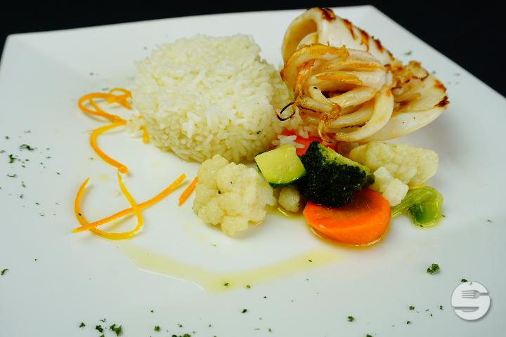 Squid Sepia grilled - Roter Stein
