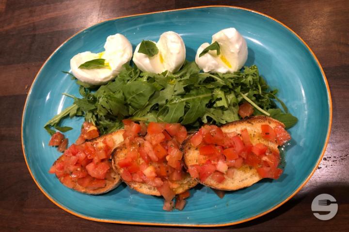 Napoli bruschette with mozzzarella di bufala - Olea