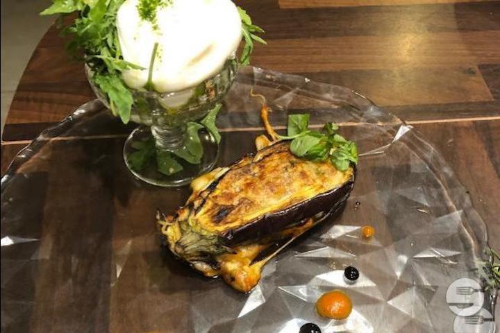 Eggplant parmigiana with anchovies and burrata - Olea