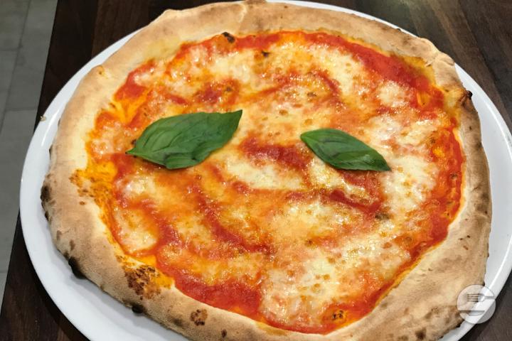 Pizza Margherita - Olea