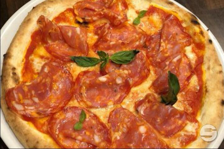 Pizza Clabrese - Olea