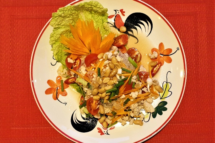 5. Yam Wun Sen Gai - Suwannaphum