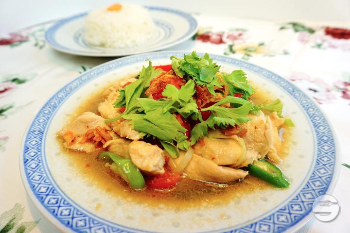 18. Gung Phad Khing - Suwannaphum