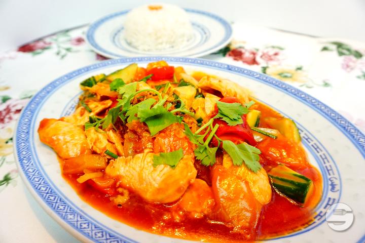 14. Phad Praew Wan Gai - Suwannaphum