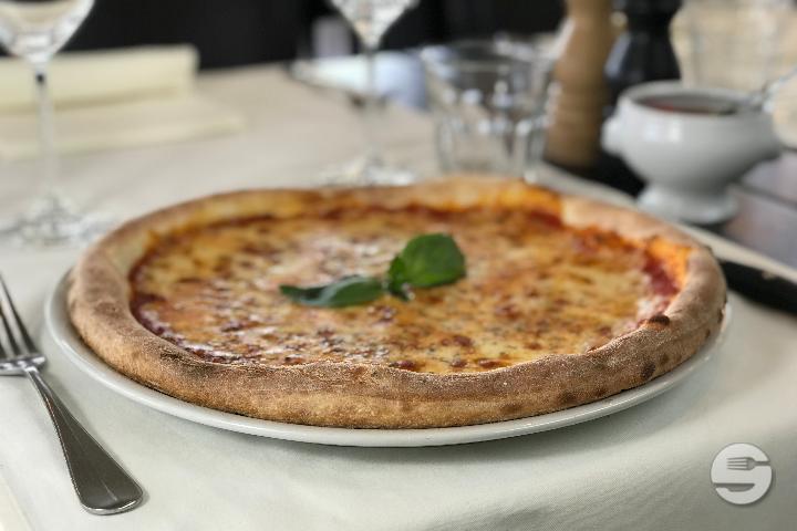 Pizza Margherita - Le Lacustre