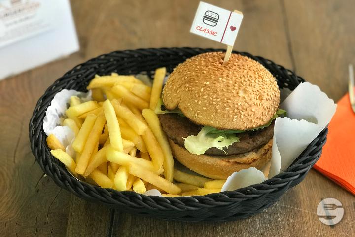 Classic burger - Burger Food