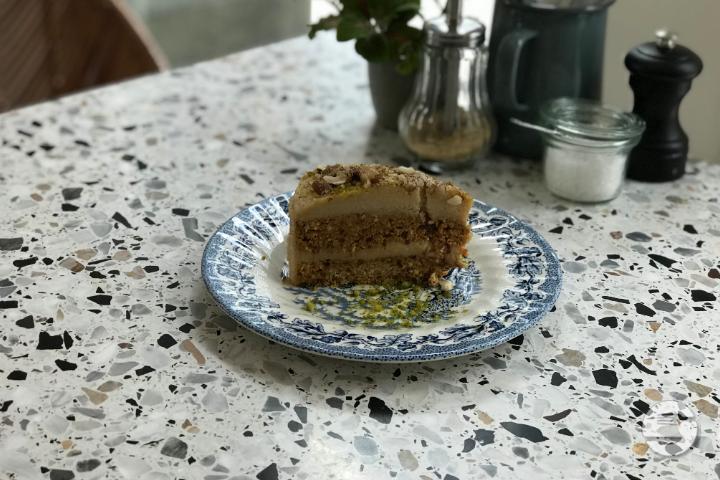 Roaw carot cake - Granola