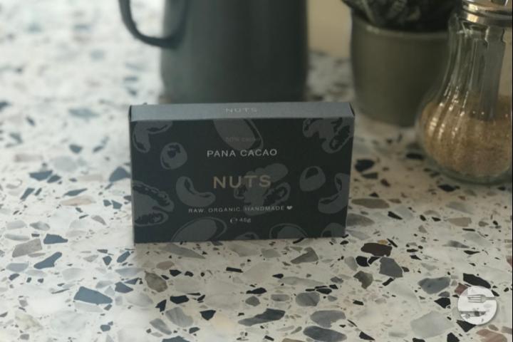 Barre de cacao cru: noix - Granola