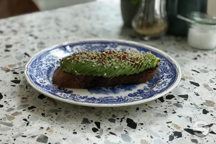 Avocado Toast - Granola