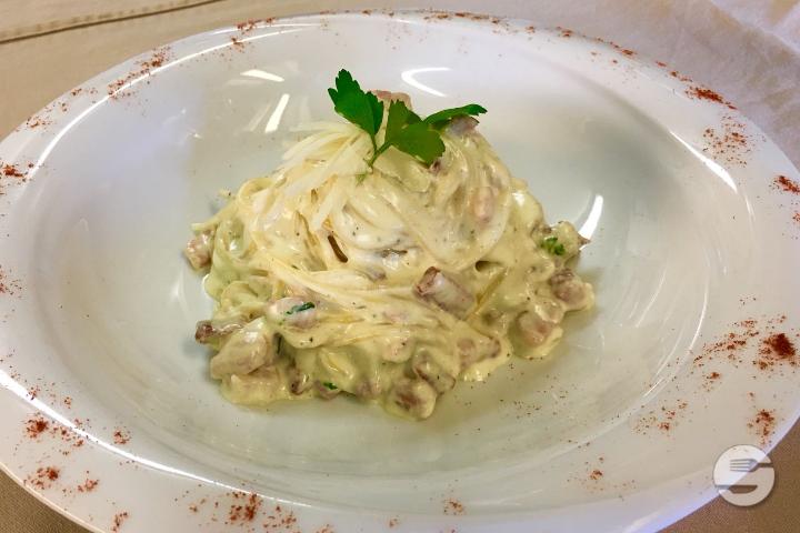 Spaghetti à la carbonara - La Claie aux Moines