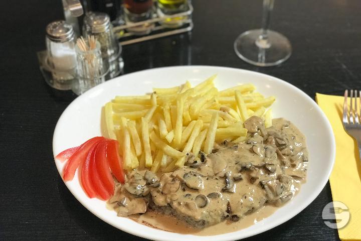 Beef Rib Steak - Restaurant Luna