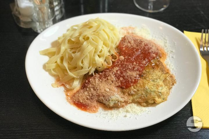 Piccata Milanese style - Restaurant Luna