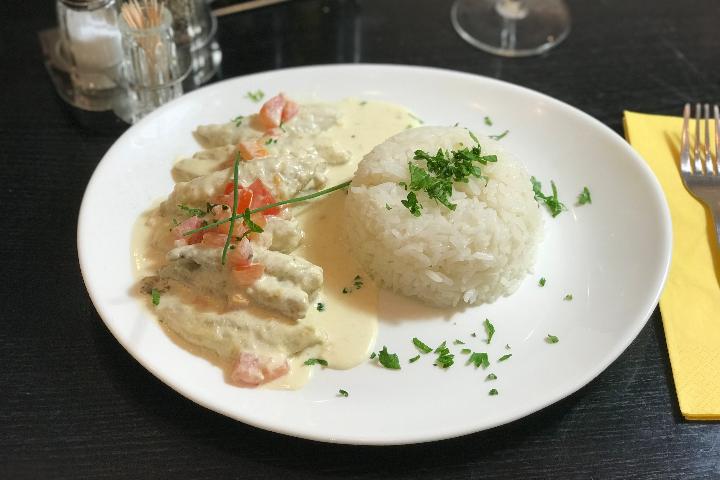 Perch Fillet with cream and Fresh Tomatoes - Restaurant Luna