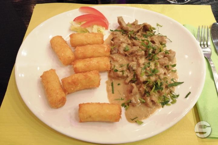 Zurich Style Minced Veal - Restaurant Luna