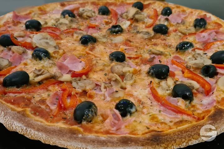 Pizza 4 Saisons - Restaurant Luna