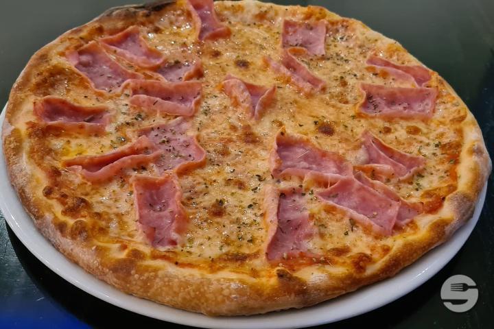 Pizza Prosciutto Cotto - Restaurant Luna