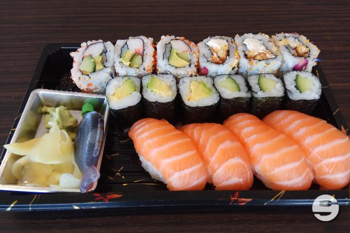 21 - Share Box Tokyo - Wok Sushi