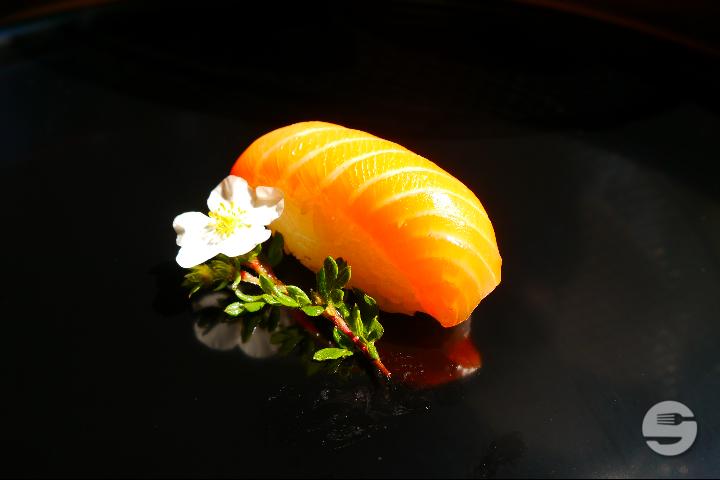 211 - Salmon - Restaurant Ji Xiang
