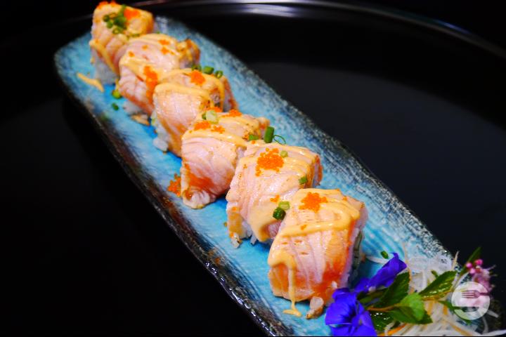 263 - Volcano rolls - Restaurant Ji Xiang