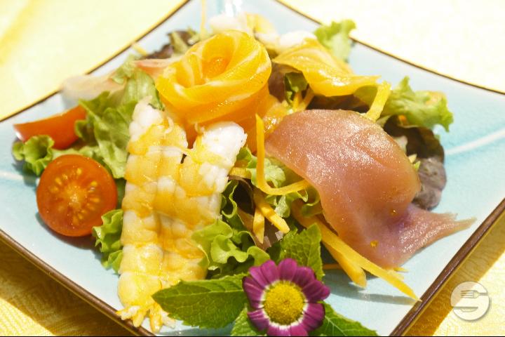 202 - Sashimi salad - Restaurant Ji Xiang