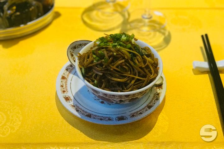 107 - Fried noodles with vegetables - Restaurant Ji Xiang