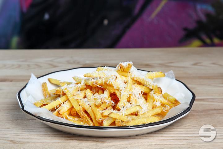 Frites à la Truffe - Black Tap - Craft Burgers & Beer