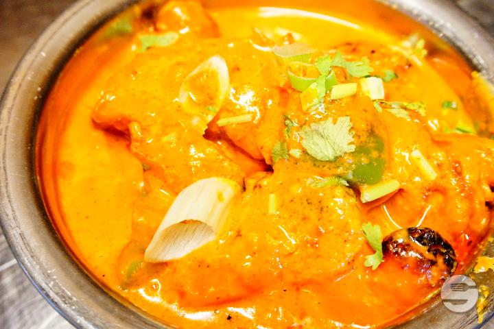 15. Chicken Curry - Tandoor House