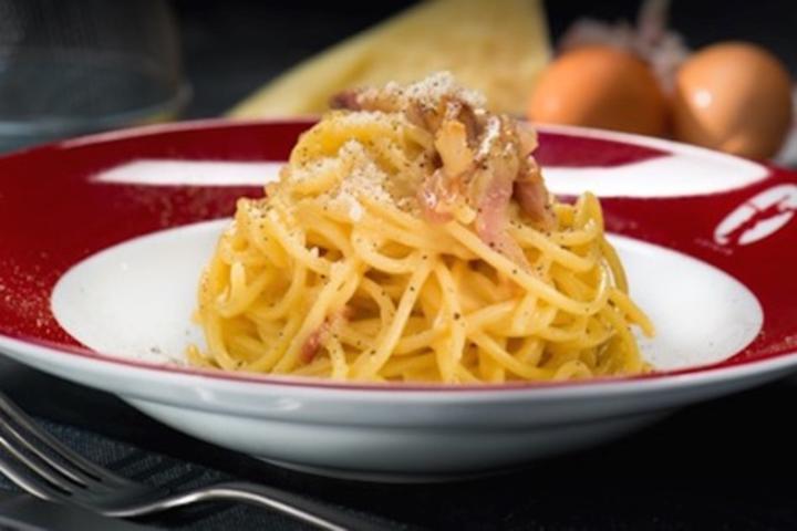 Spaghetti alla carbonara - Doublons - Luigia Sok *