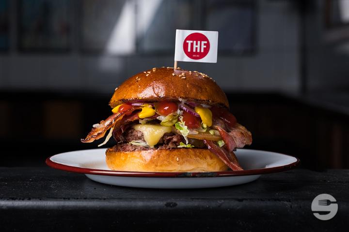 Standard Bacon Cheeseburger - The Hamburger Foundation - THF (Eaux Vives)