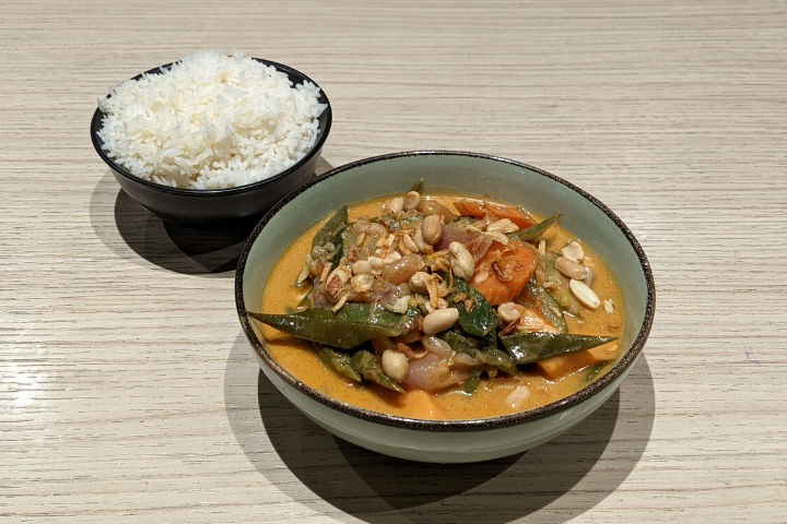 Légumes au Curry Massaman - Akiko - Balexert
