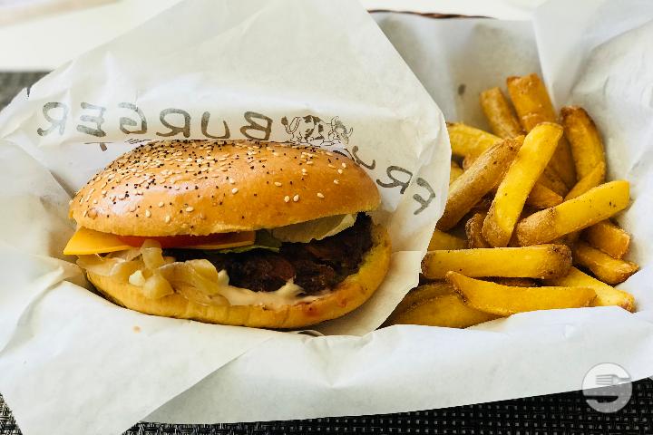 Cheeseburger - Fry Burger Gourmet